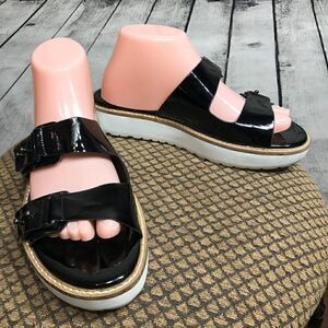 BCBGENERATION Black Patent leather Women’s Slides Sandals in size 9